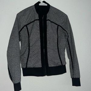 Lululemon Bomb Around Reversible Jacket Size 4